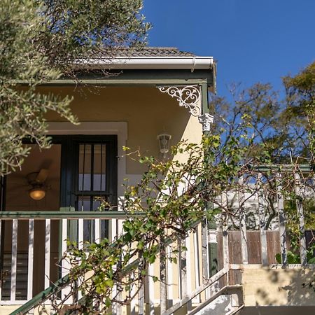 Mediterranean Villa Guesthouse كيب تاون المظهر الخارجي الصورة