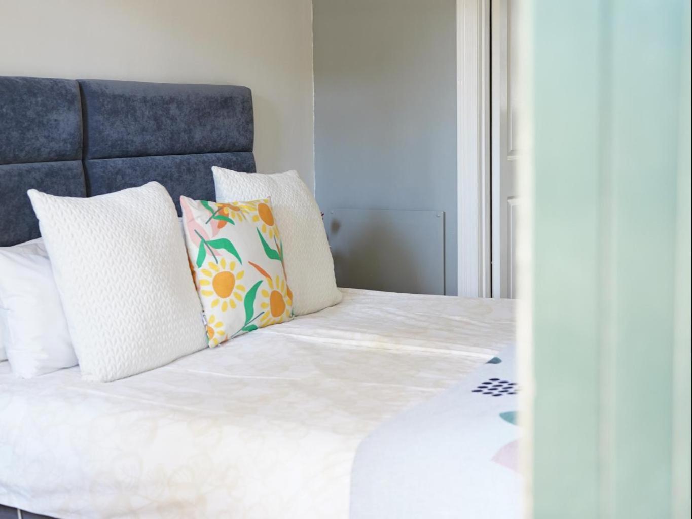 Mediterranean Villa Guesthouse كيب تاون الغرفة الصورة