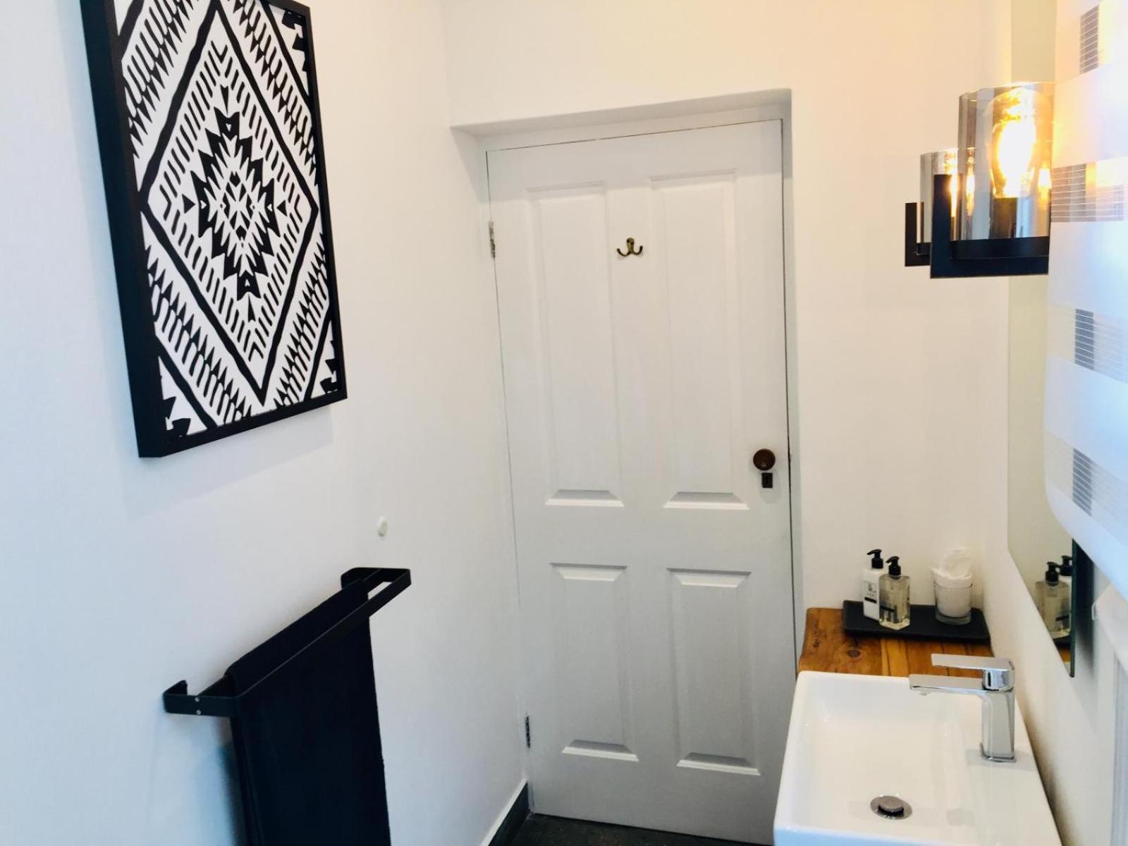 Mediterranean Villa Guesthouse كيب تاون الغرفة الصورة